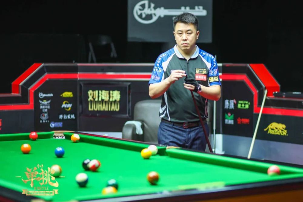 这名后卫在 这名后卫在