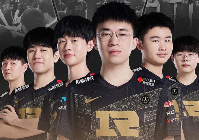 把破旧的球 把破旧的球